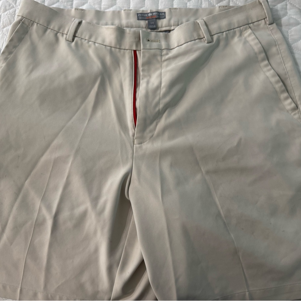 Size 34 men's peter pillar wicking golf shorts. Gasparilla logo